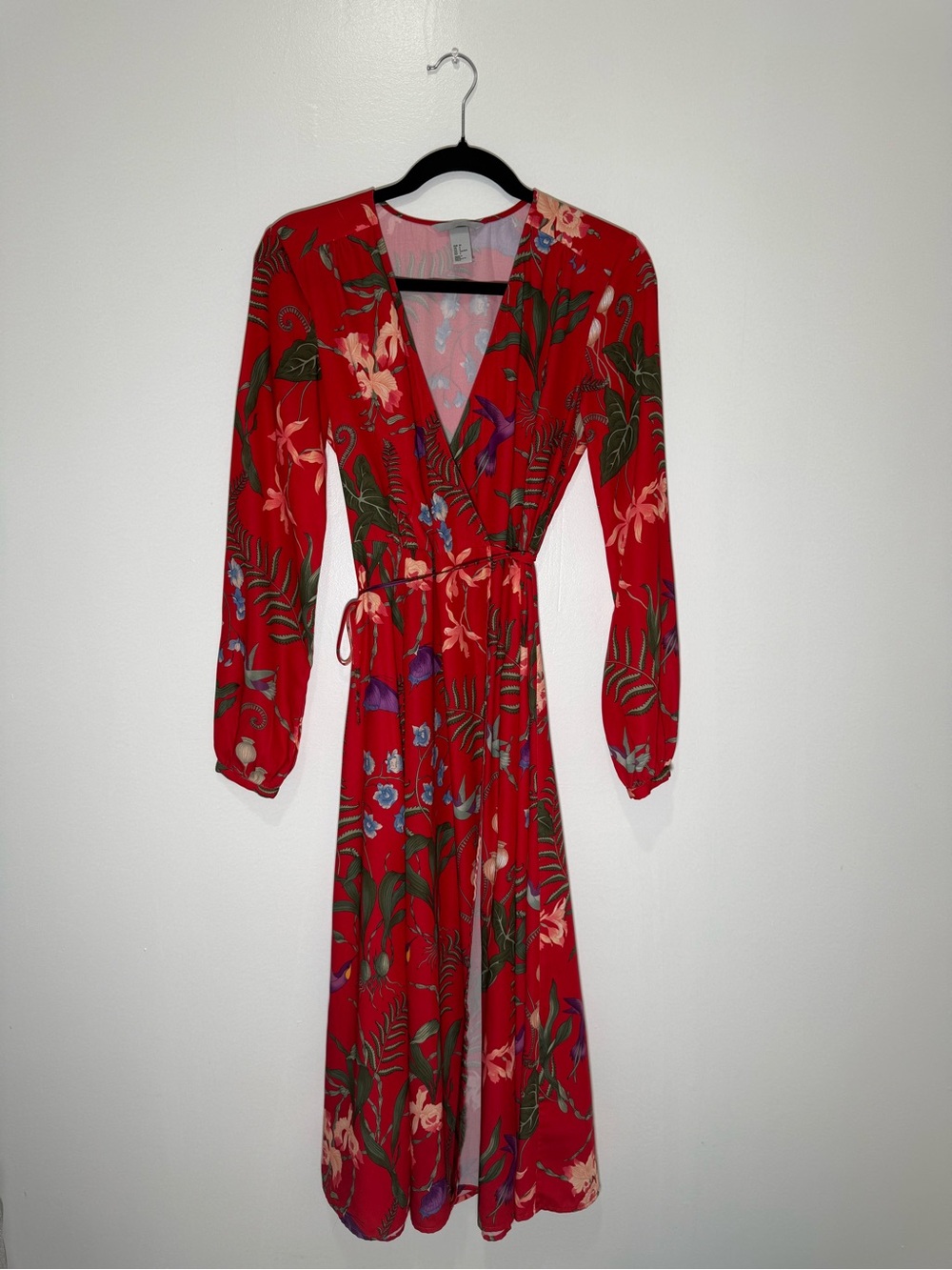 H&M Tropical Red Floral Midi True Wrap Dress Long Sleeves Women’s Size 6 - Picture 2 of 16